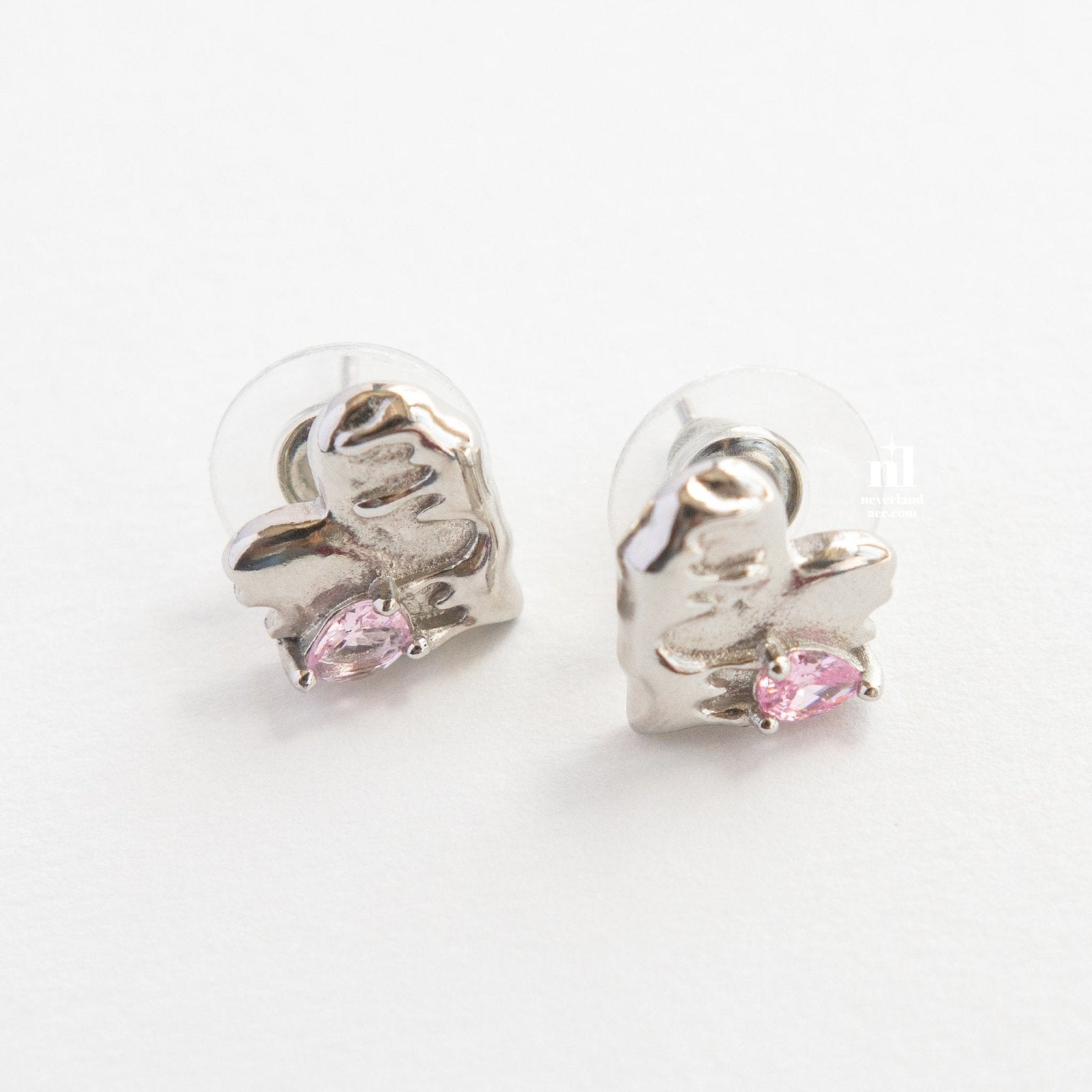 Fluid Heart Stud Earrings - neverland accessories