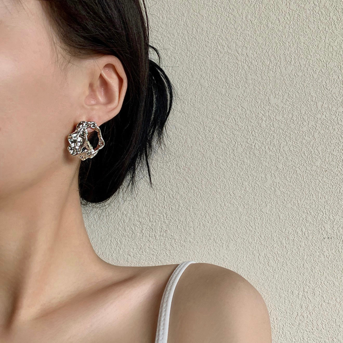 Fluid Stud Earrings - neverland accessories